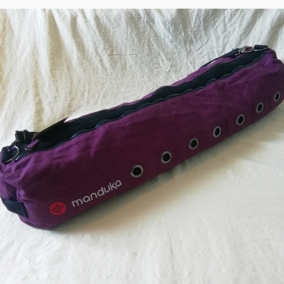 EUC Manduka yoga mat bag - Picture 1 of 1